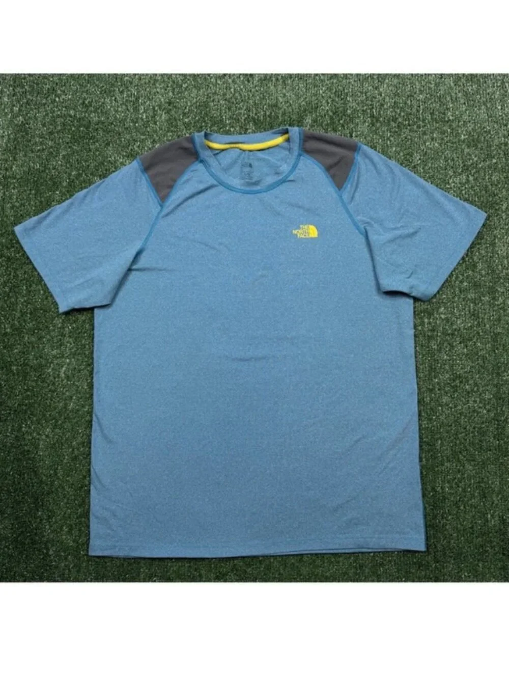 The North Face T Shirt Mens Size L Blue Short Sleeve Gorpcore Outdoors
